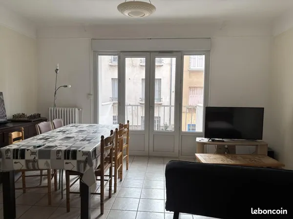 Appartement 4 pièces 77 m²