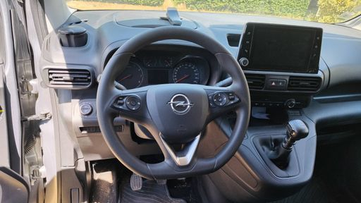 Opel Combo Cargo M 1.5 D 130 - Elegance – 2021 – 65417 km – Diesel – Boîte Manuelle — photo 34