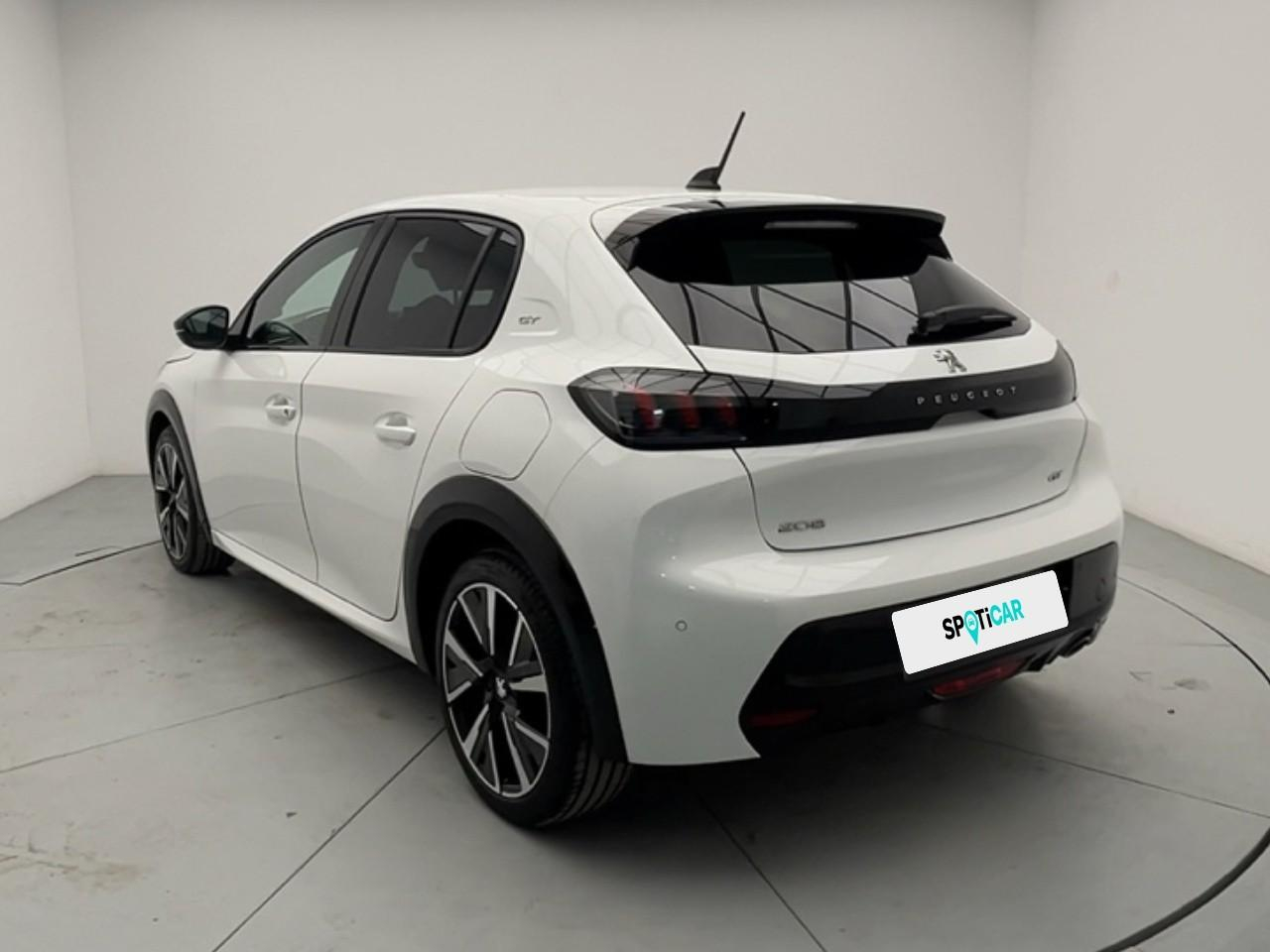 Peugeot 208 puretech 100 s&s bvm6 gt — photo 3