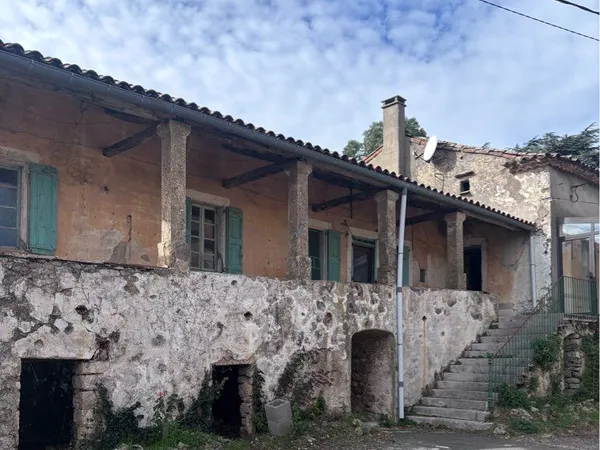 Maison à rénover plateau du Larzac année 1792