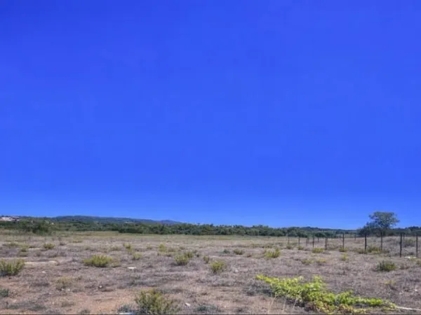 Terrain 1400 m²