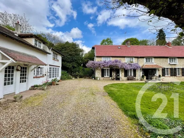 Maison 10 pièces 321 m²