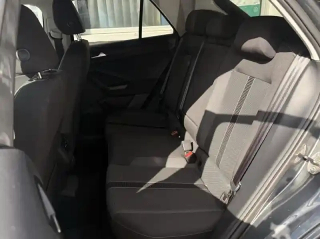Volkswagen T-Roc 1.5 tsi evo2 150ch vw edition dsg7 — photo 10