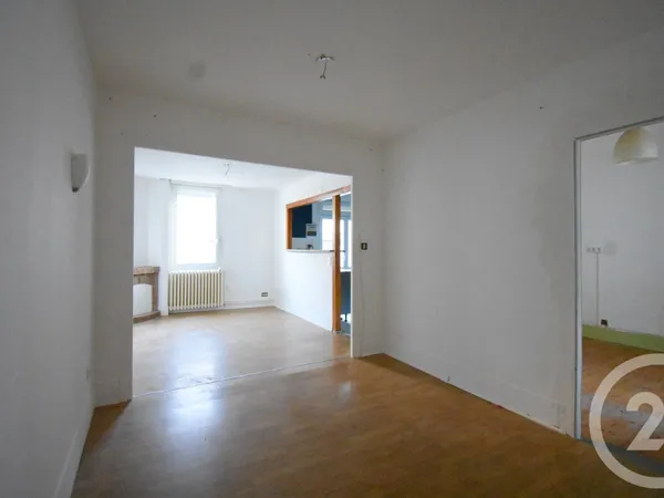 Maison 2 pièces 61 m²