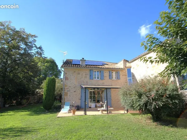 Maison 9 pièces 213 m²