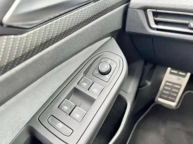 Volkswagen Golf sw 1.5 etsi opf 150 dsg7 — photo 14