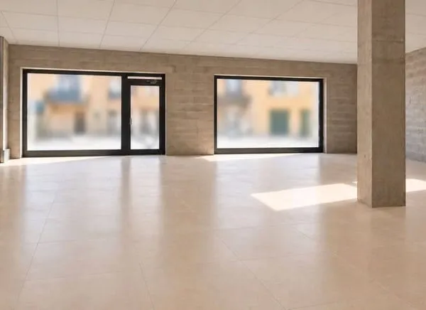 Local commercial 195 m²
