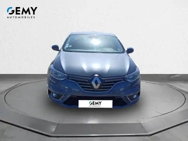 Renault Megane mégane iv berline tce 130 energy edc — photo 2