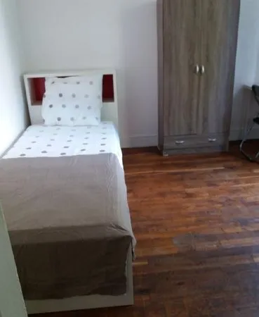Une Pièce à louer