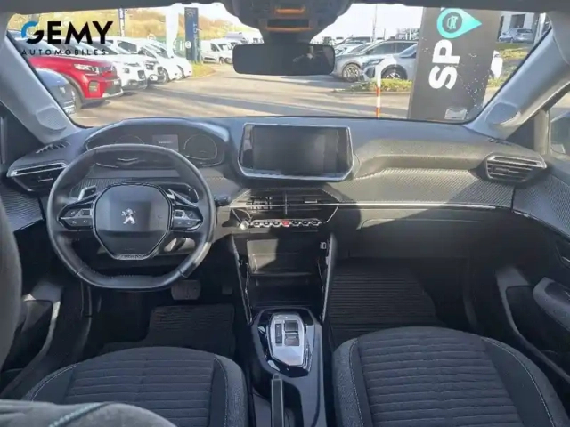 Peugeot 208 puretech 100 s&amp;s eat8 — photo 8