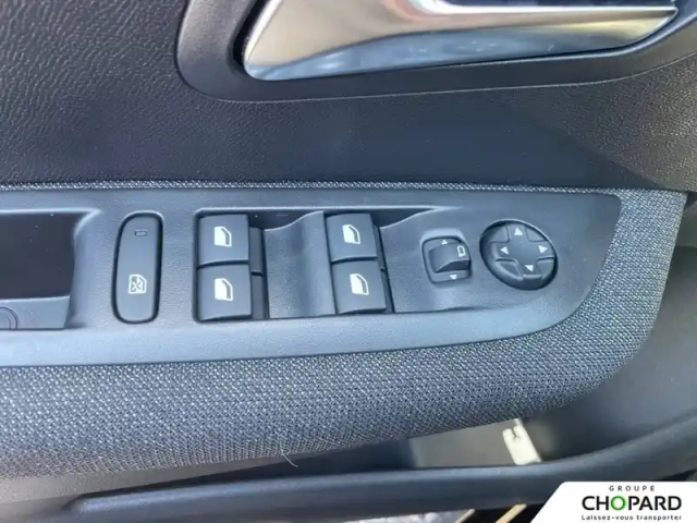 Peugeot 208 100 s&amp;s bvm6 — photo 20