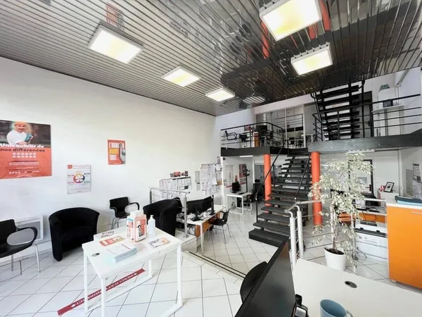 Bureaux 140 m²