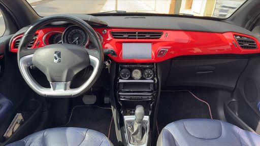 DS DS3 Cabriolet 1.2 PureTech 110 EAT6 - Ines De La Fressange – 2017 – 56442 km – Essence – Boîte Automatique — photo 48
