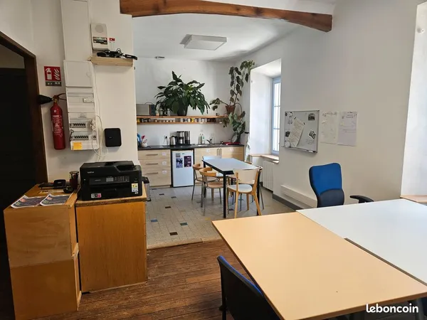 Bureaux partagés et open space disponibles à Saillans