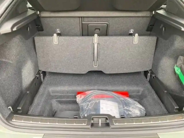 Volvo C40 recharge extended range 252 ch 1edt — photo 9