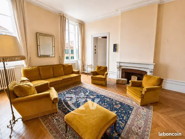Appartement 5 pièces 183 m²