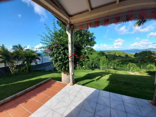 Maison 9 pièces 255 m²