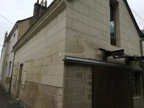 Maison à finir de rénover à La Chartre sur le Loir