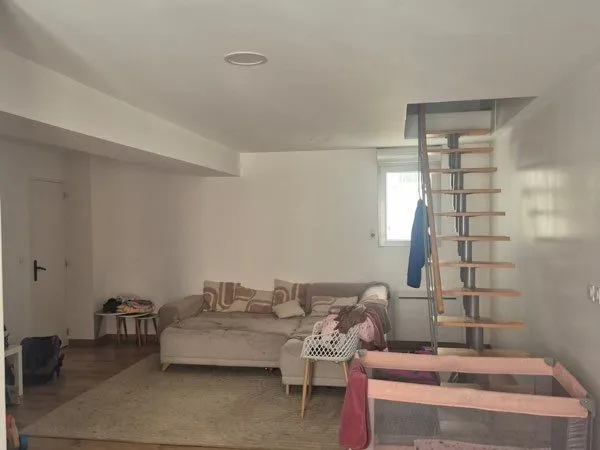 🏡 À louer - Duplex 85 m² - 2 chambres - Hyper-centre Château-Thierry - 750