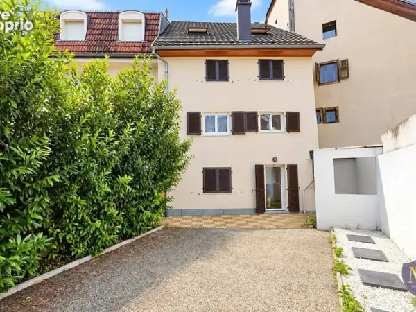 Huningue proche frontière immeuble de 4 logements