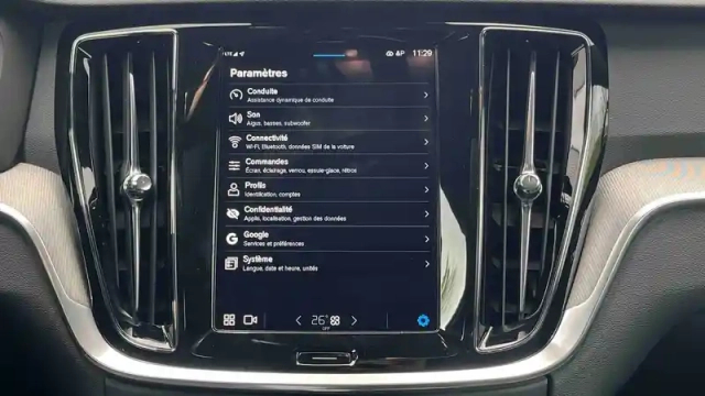 Volvo V60 t6 awd hybride rechargeable 253 ch + 145 ch geartronic 8 — photo 19