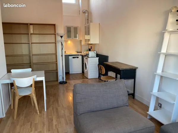 Loue T1 meublé quartier croix-blanche 800 euros CC