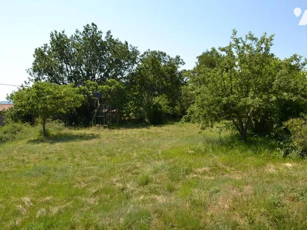 Terrain 797 m²