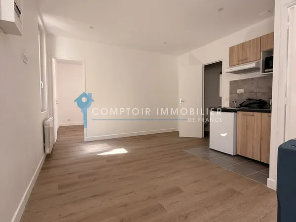 07 - VALS LES BAINS - APPARTEMENT T3 DANS IMMEUBLE RENOVE