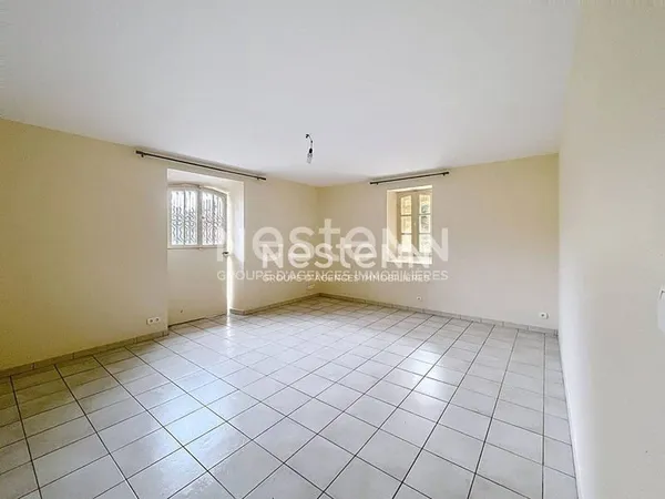 Appartement 4 pièces 77 m²