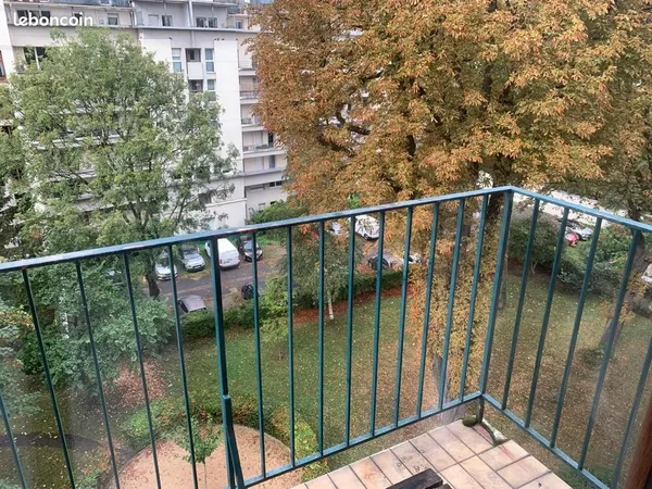 Appartement lumineux de 79m² avec 3 chambres et de nombreuses commodités