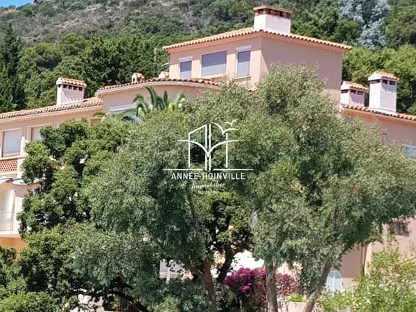 APPARTEMENT AVEC TERRASSE VUE MER PANORAMIQUE