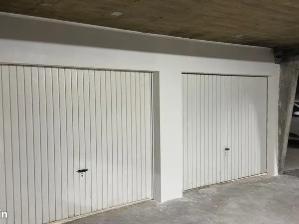 🔑 à louer - box fermé à évry-village - 130 /mois