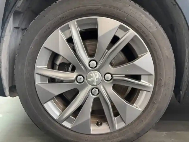 Peugeot 208 electrique 50 kwh 136ch — photo 6