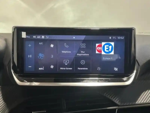 Peugeot 208 1.2 100 allure / carplay / caméra — photo 13