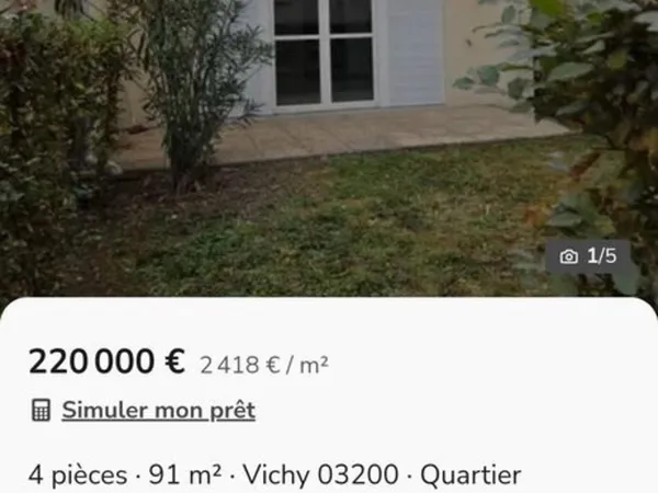 Appartement duplex Vichy proche commerces, 4p, parking