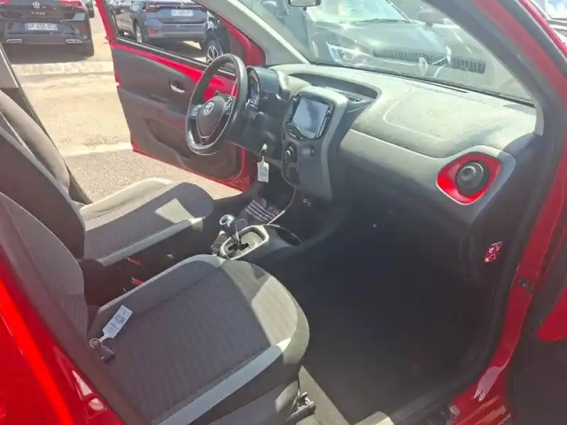Toyota Aygo 1.0 vvt-i x-shift — photo 23
