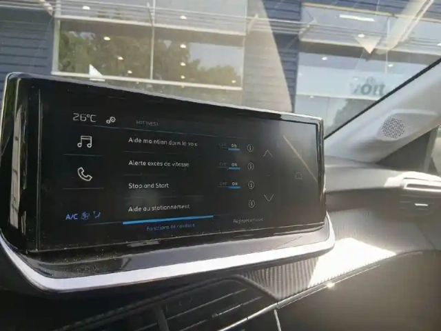 Peugeot 208 hybrid 110 ch e-dcs6 — photo 18