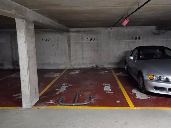 Place de parking ultra accessible à louer - rue raspail