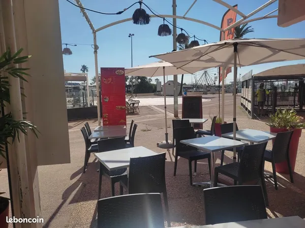 . 📢 À saisir : Droit au bail GRATUIT - Local commercial 50 m² avec terrasse (Port de Saint-Cyprien)