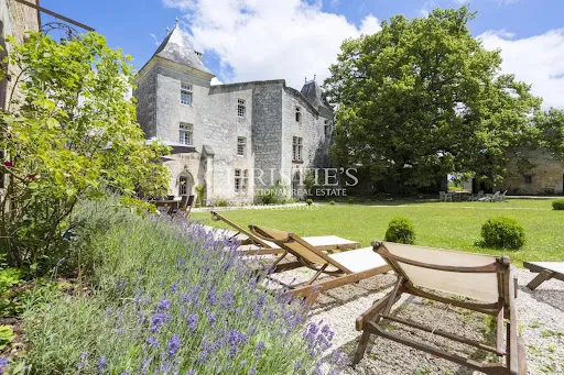 Château 10 pièces 475 m²