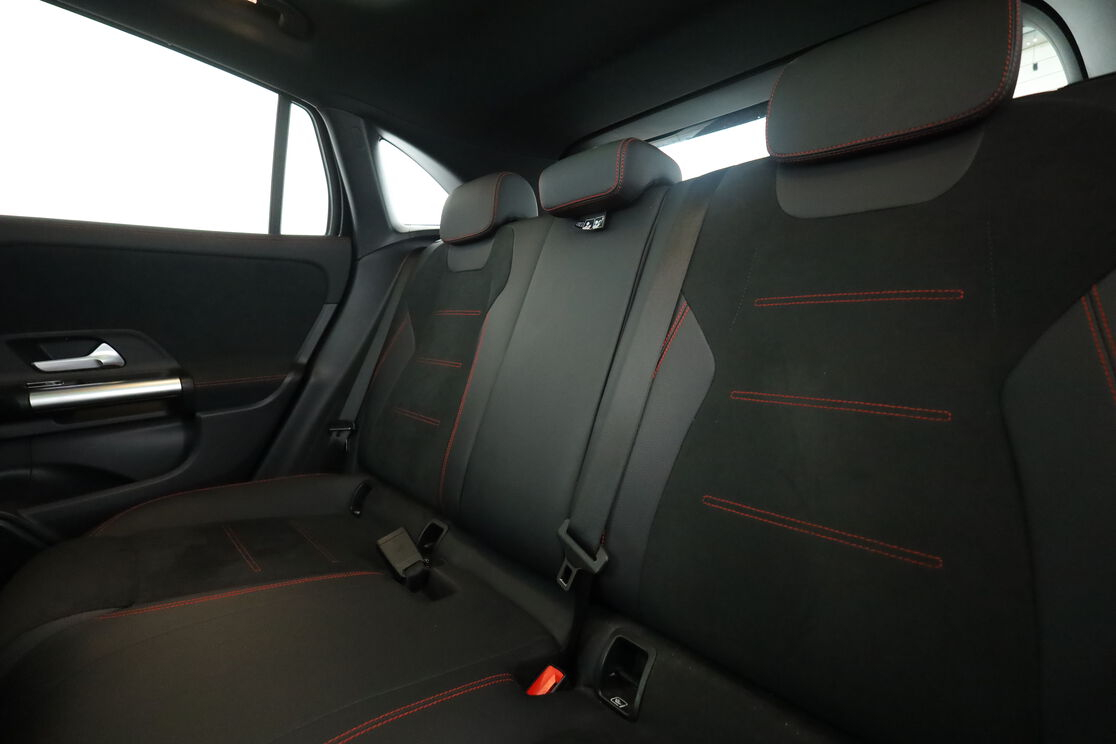 Mercedes-Benz GLA 250 e AMG Line 8G-DCT — photo 13