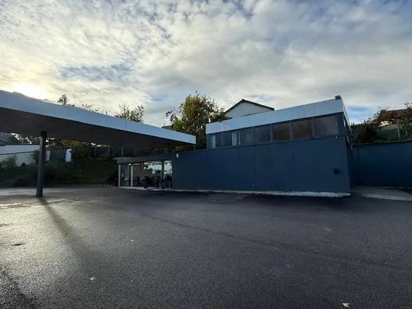 Local d'activité 250 m²