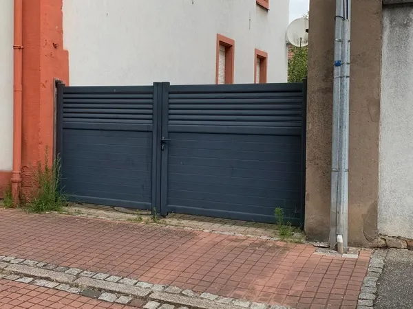 Place de parking privative - rue de la redoute