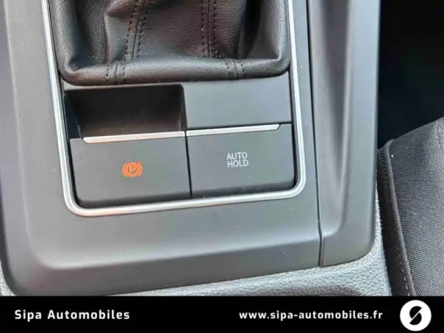 Volkswagen Golf 2.0 tdi scr 115 bvm6 — photo 23