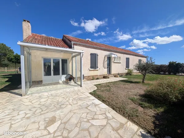 Maison 117 m² rénovée avec grand terrain clos