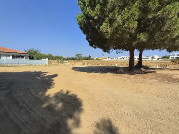 Terrain 204 m²
