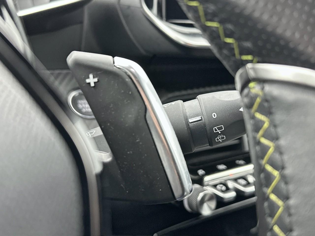 Peugeot 2008 puretech 130 s&s eat8 gt — photo 20