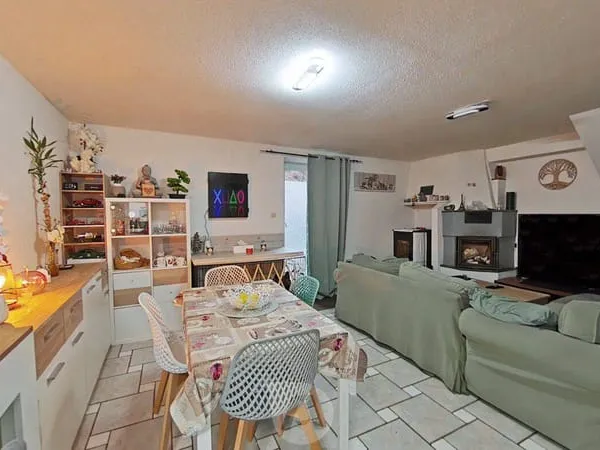 Maison 9 pièces 205 m²