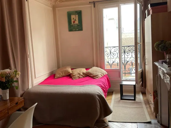 Propose chambre en colocation appartement 80m² Paris 15ème