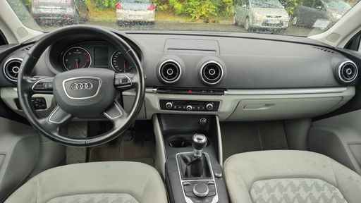 Audi A3 Berline 1.6 TDI 110 - Attraction – 2015 – 153772 km – Diesel – Boîte Manuelle — photo 23